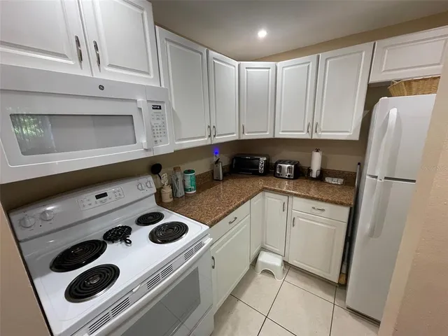 $159,900 | 170 Palmetto Woods Court, Unit 1A, Deltona, FL 32725