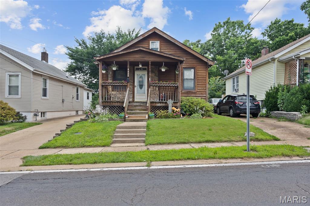 4932 Heege Road St. Louis, MO 63123 - Photo 1 of 37 Gallery Image 1