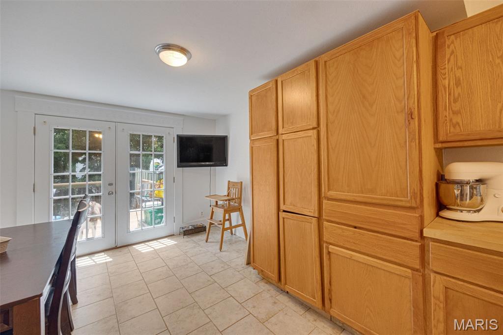 4932 Heege Road St. Louis, MO 63123 - Photo 13 of 37 Gallery Image 13
