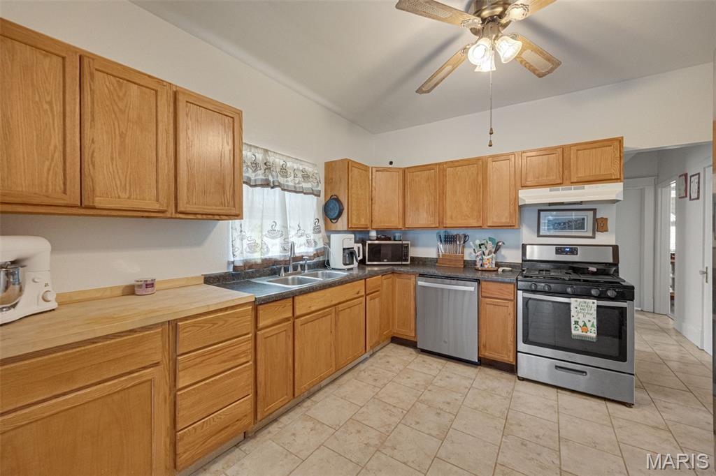 4932 Heege Road St. Louis, MO 63123 - Photo 14 of 37 Gallery Image 14