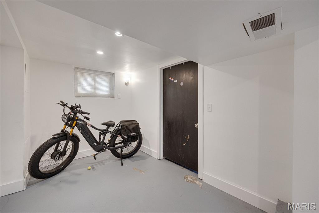 4932 Heege Road St. Louis, MO 63123 - Photo 20 of 37 Gallery Image 20