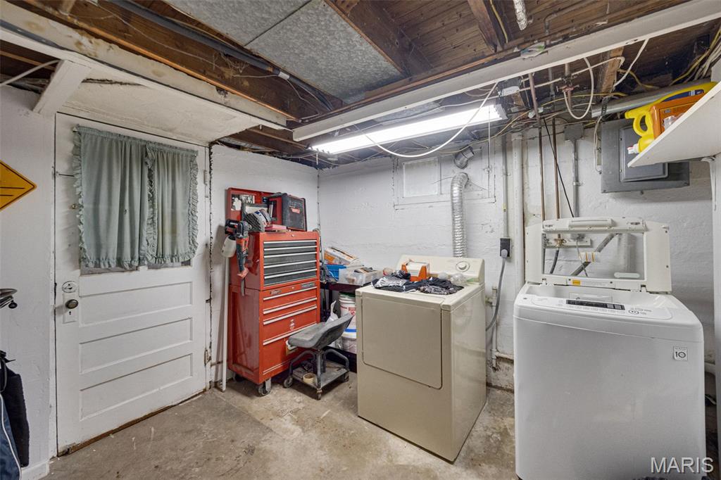4932 Heege Road St. Louis, MO 63123 - Photo 26 of 37 Gallery Image 26
