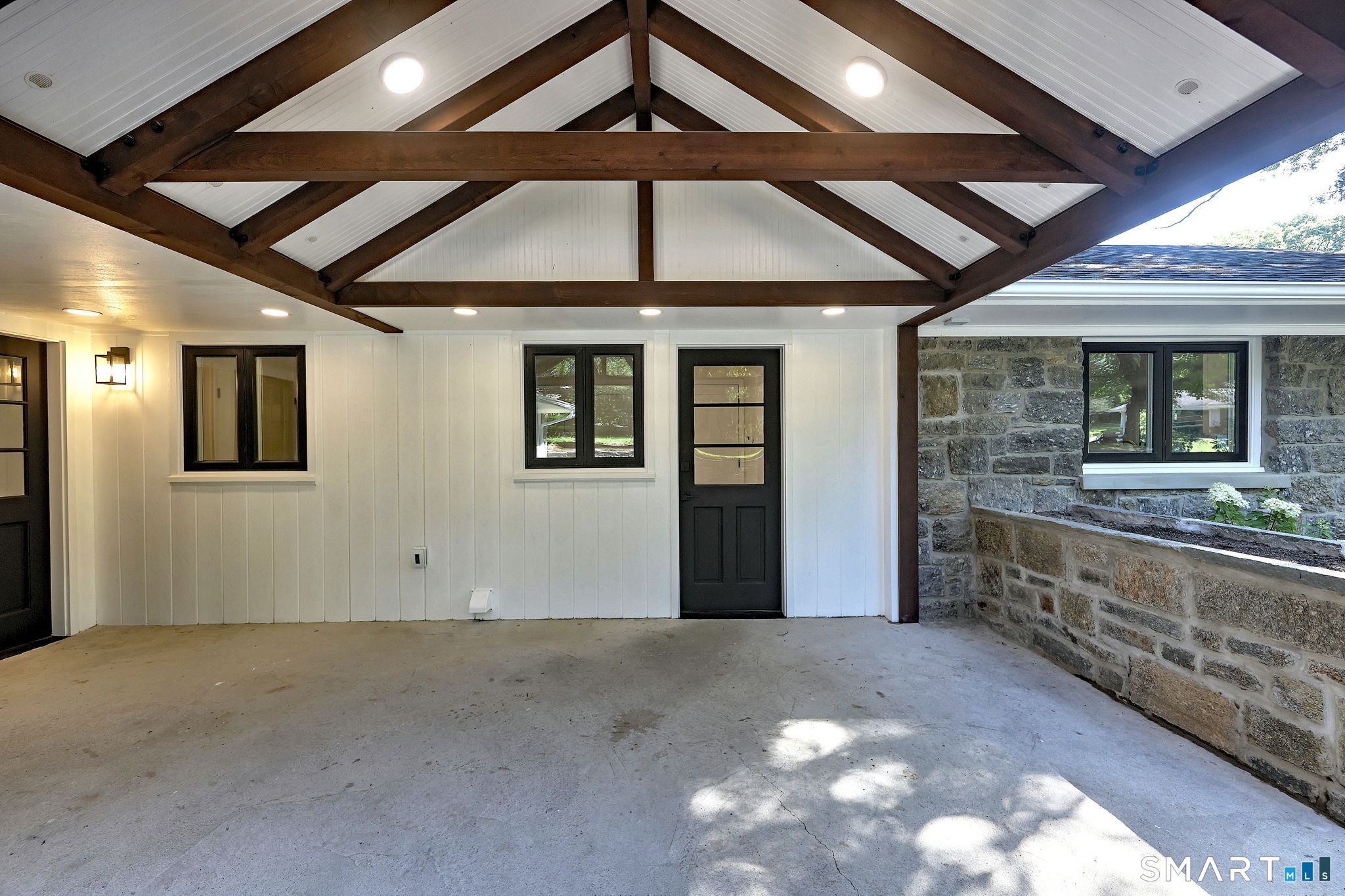50 Oak Ridge Road Stratford, CT 06614 - Photo 8 of 40 Gallery Image 8