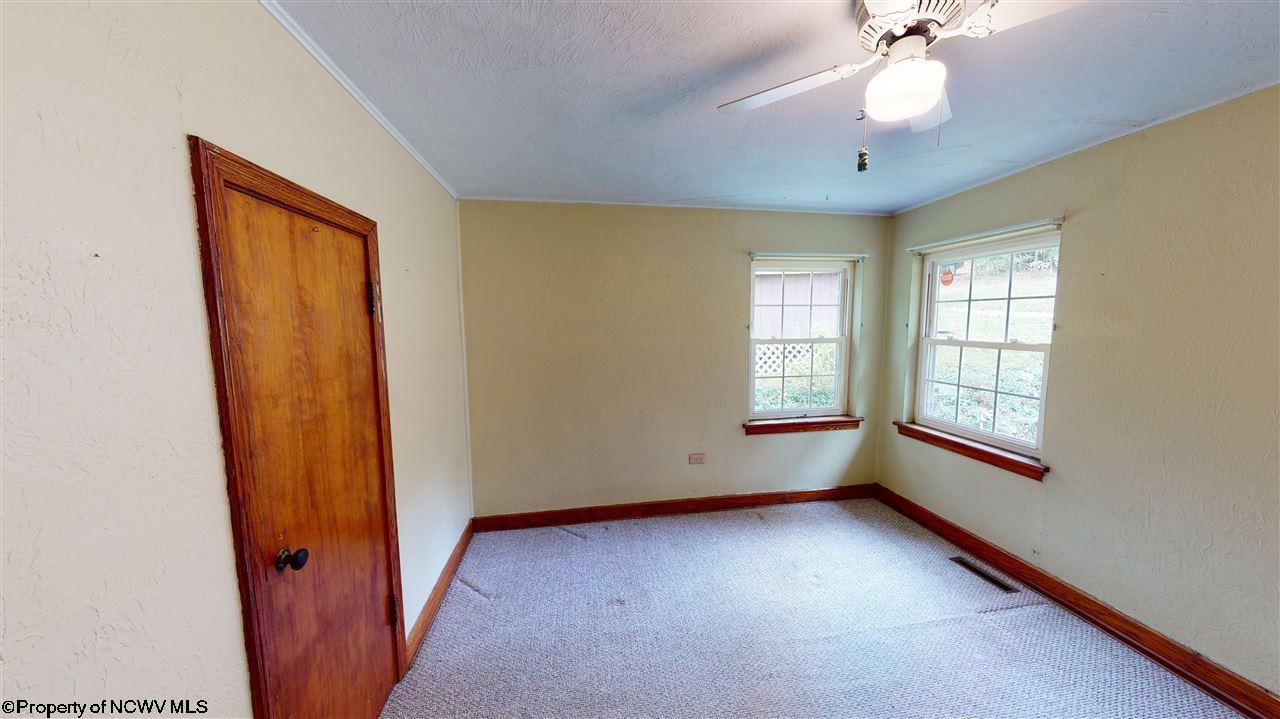 1002 Jamison Road Farmington, WV 26571 - Photo 7 of 17 Gallery Image 7