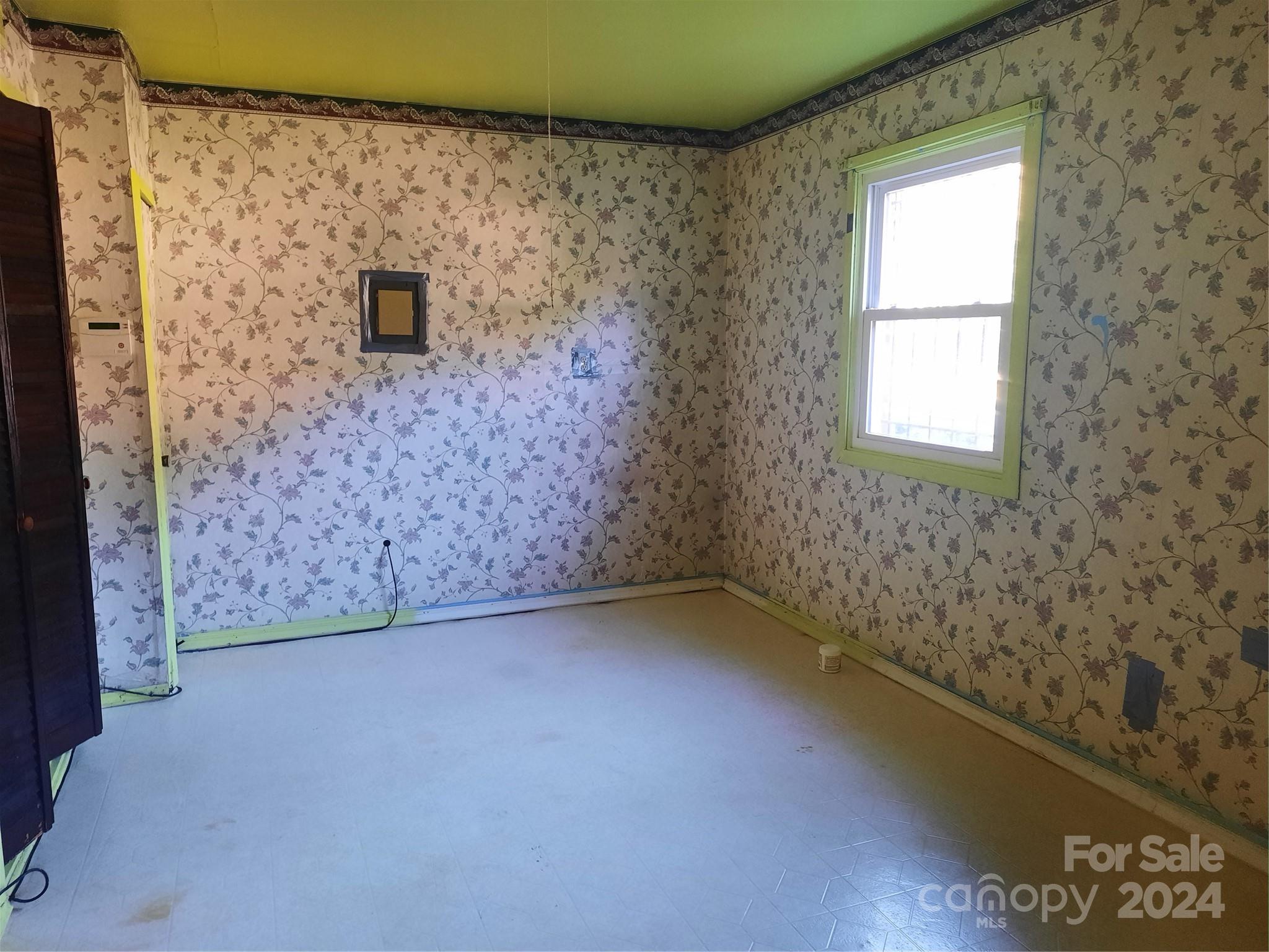 1108 Log Cabin Road Charlotte, NC 28213 - Photo 16 of 24 Gallery Image 16