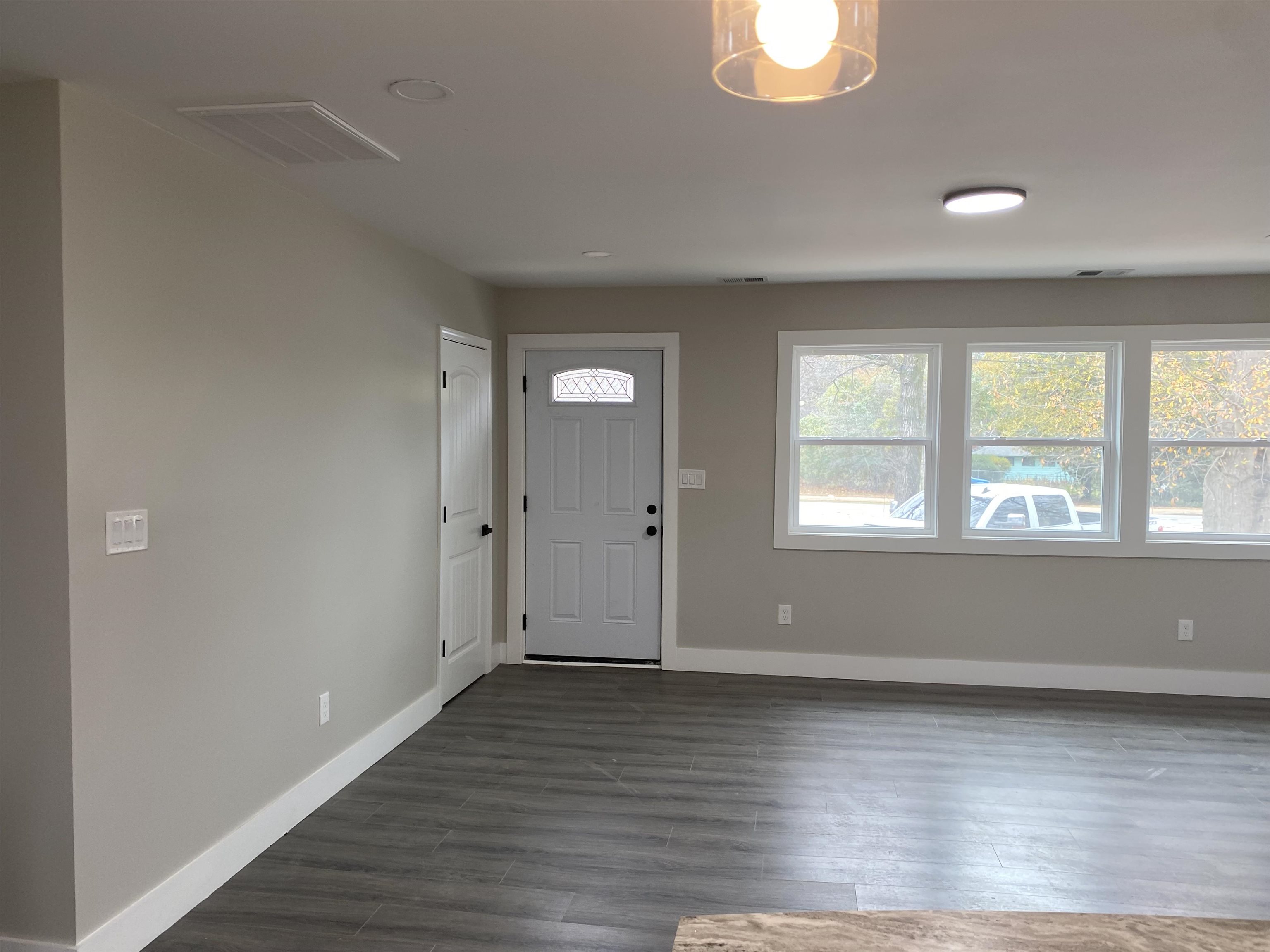 261 Cedar Springs Road Spartanburg, SC 29302 - Photo 12 of 23 Gallery Image 12