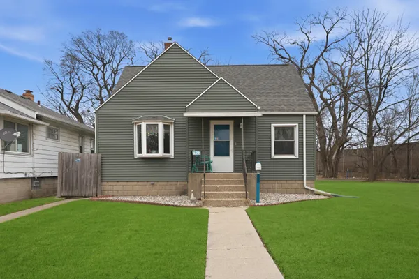 $199,900 | 7623 Monroe Avenue, Hammond, IN 46324