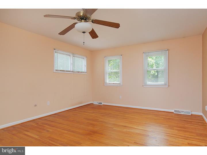 342 Heritage Road Sewell, NJ 08080 - Photo 13 of 20 Bedroom - Main