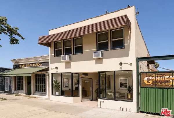 $1,995 | 5514 1/2 Cahuenga Boulevard, North Hollywood, CA 91601