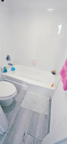 $1,750 | 2000 Northeast 135th Street, Unit 605, North Miami, FL 33181