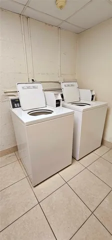 $1,750 | 2000 Northeast 135th Street, Unit 605, North Miami, FL 33181