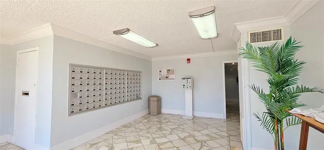 $1,750 | 2000 Northeast 135th Street, Unit 605, North Miami, FL 33181