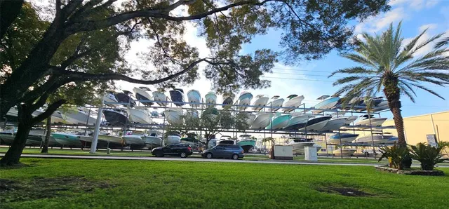 $1,750 | 2000 Northeast 135th Street, Unit 605, North Miami, FL 33181