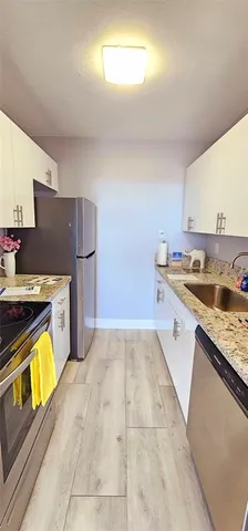 $1,750 | 2000 Northeast 135th Street, Unit 605, North Miami, FL 33181