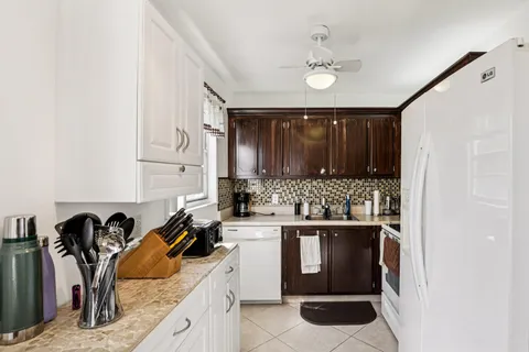 $139,900 | 104 Oakridge H, Unit H, Deerfield Beach, FL 33442
