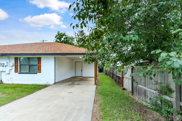 $1,350 | 309 Hewitt Road, Unit B, Hammond, LA 70403