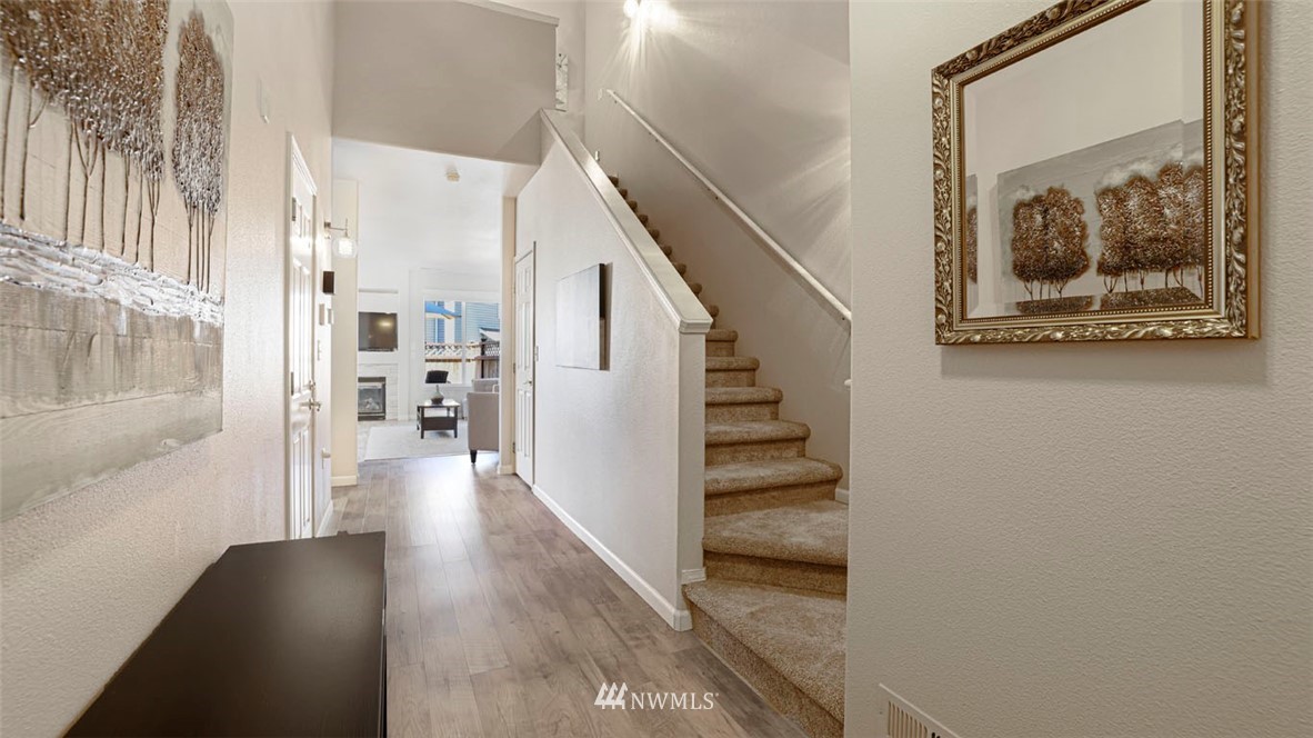 3030 Southeast 12th Street, Unit 1076 Renton, WA 98058 - Photo 2 of 36 Gallery Image 2
