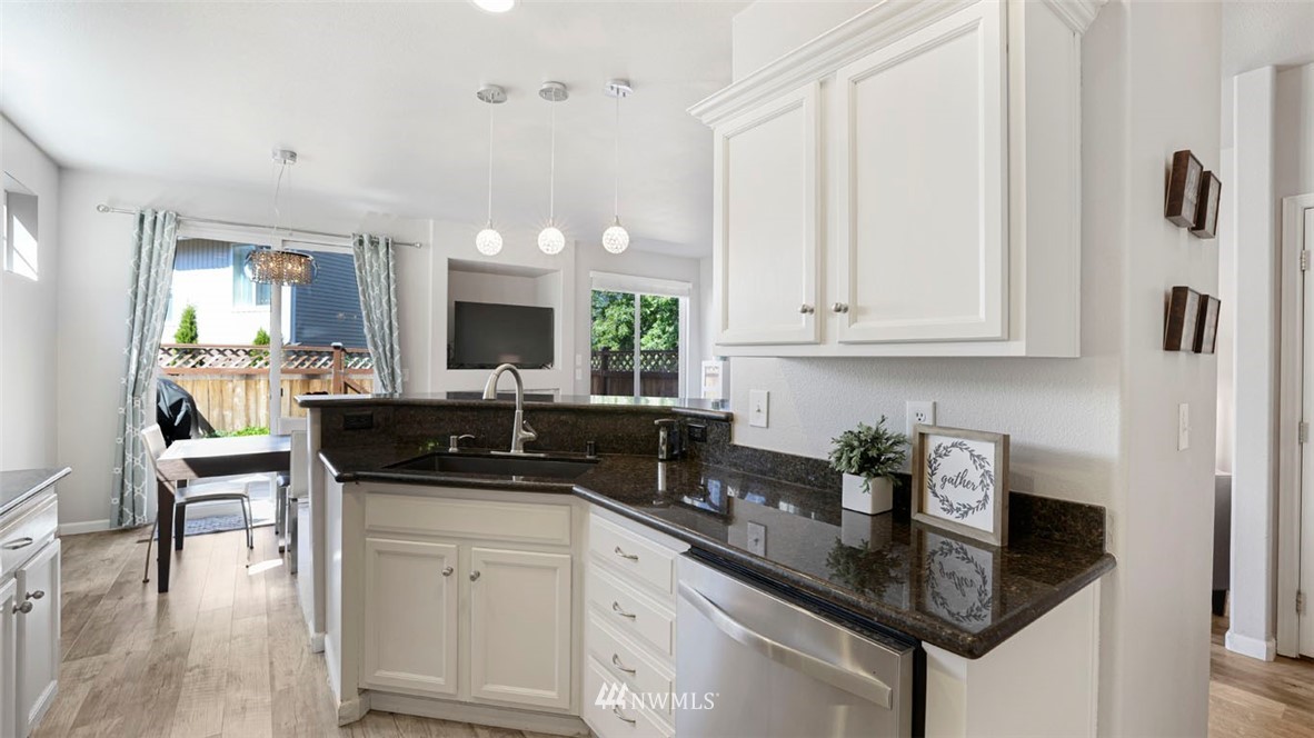 3030 Southeast 12th Street, Unit 1076 Renton, WA 98058 - Photo 13 of 36 Gallery Image 13