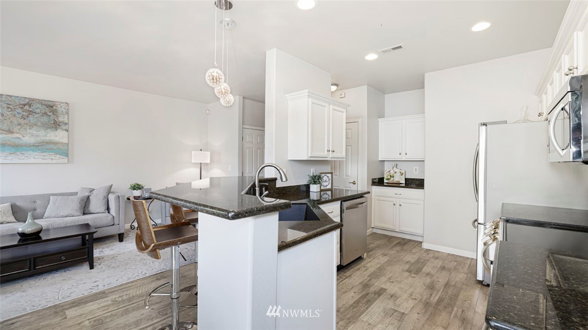 3030 Southeast 12th Street, Unit 1076 Renton, WA 98058 - Photo 10 of 36 Gallery Image 10