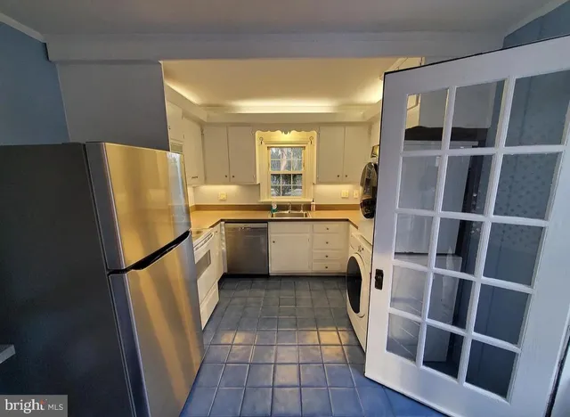 $3,500 | 409 South Ithan Avenue, Bryn Mawr, PA 19010