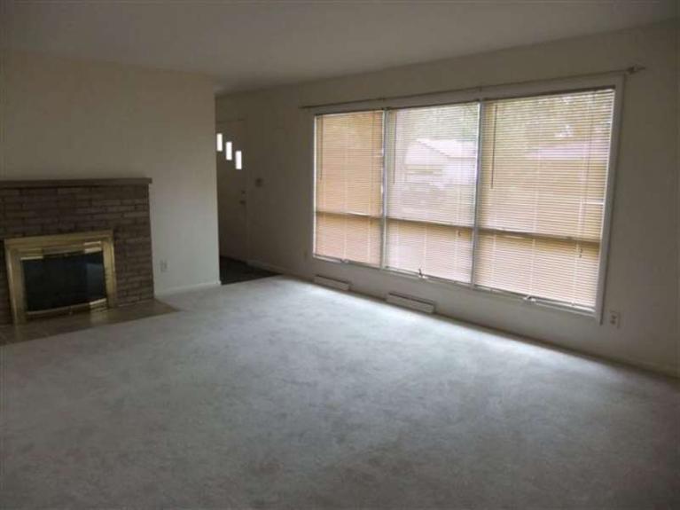 1550 Colonial Road Muskegon, MI 49441 - Photo 3 of 16 Additional Photo