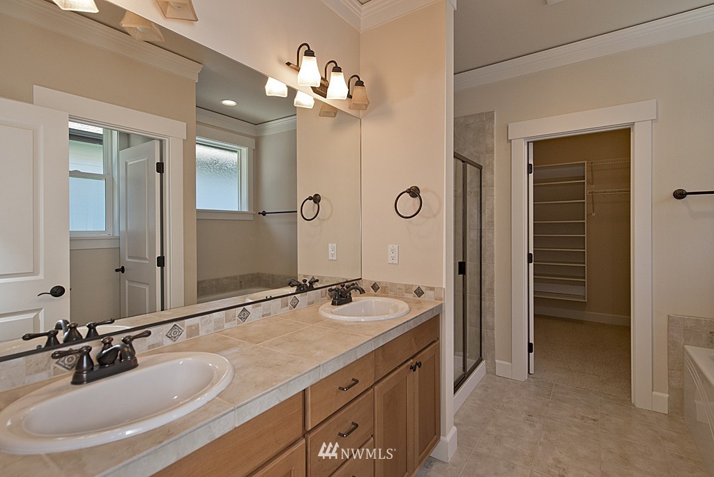 3436 Northeast 17th Place Renton, WA 98056 - Photo 10 of 16