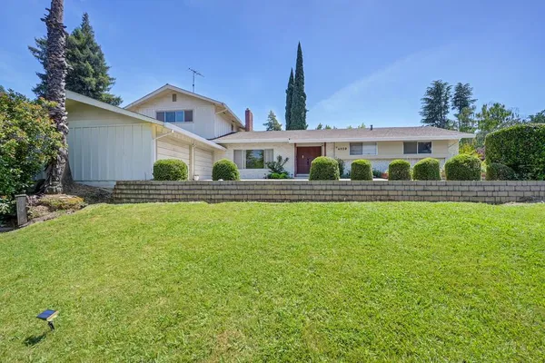$724,900 | 4950 Richwood Court, Fair Oaks, CA 95628