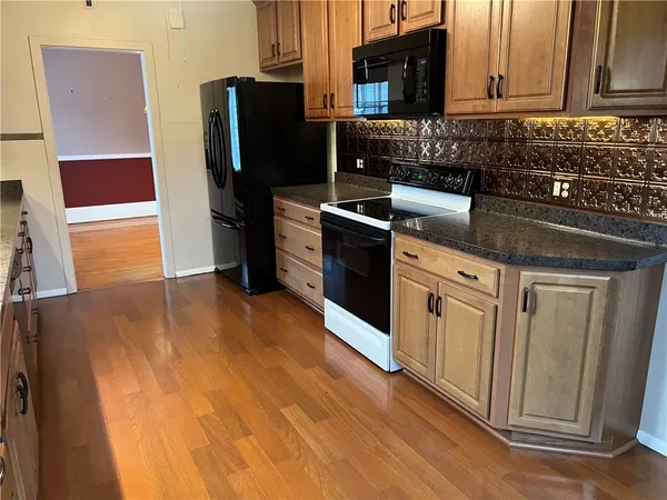 $499,900 | 381 South Union Street, Ogden, NY 14559