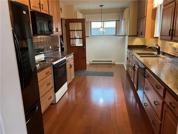 $499,900 | 381 South Union Street, Ogden, NY 14559