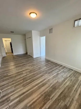 $2,200 | 7925 West Drive, Unit 16, North Bay Village, FL 33141