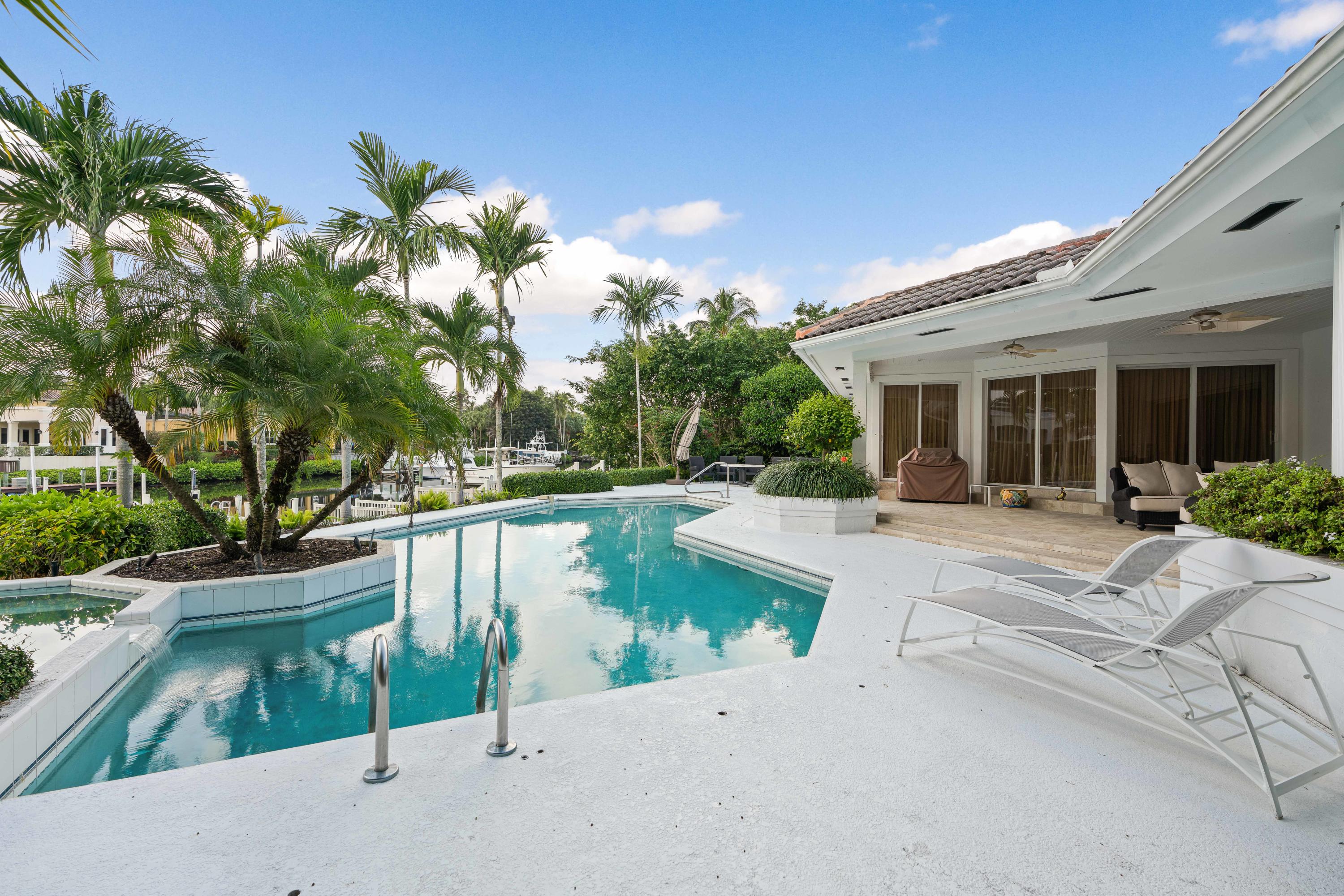 351 Eagle Drive Jupiter, FL 33477 - Photo 4 of 17 _DSC5151