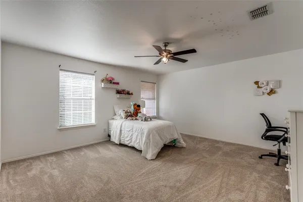 $3,300 | 1427 Hanover Lane, Van Alstyne, TX 75495