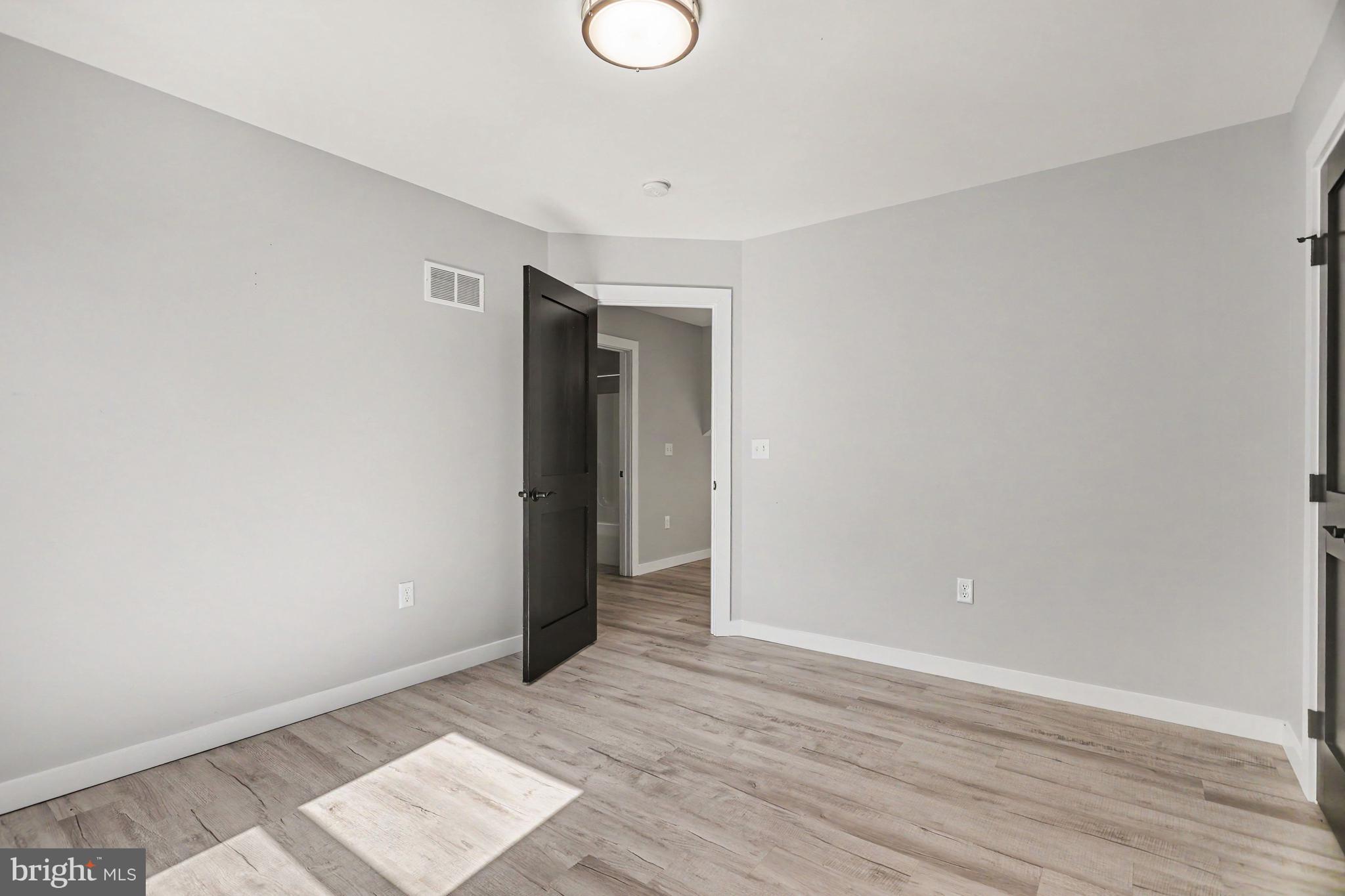 2808 Spring Valley Road Lancaster, PA 17601 - Photo 17 of 48