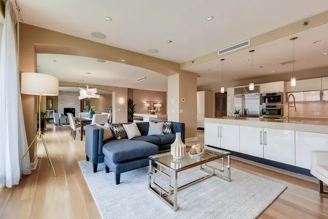 $2,199,000 | 270 East Pearson Street, Unit 1402, Chicago, IL 60611