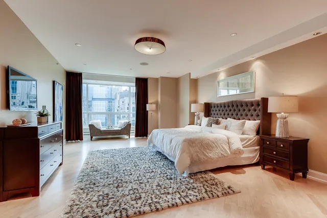 $2,199,000 | 270 East Pearson Street, Unit 1402, Chicago, IL 60611