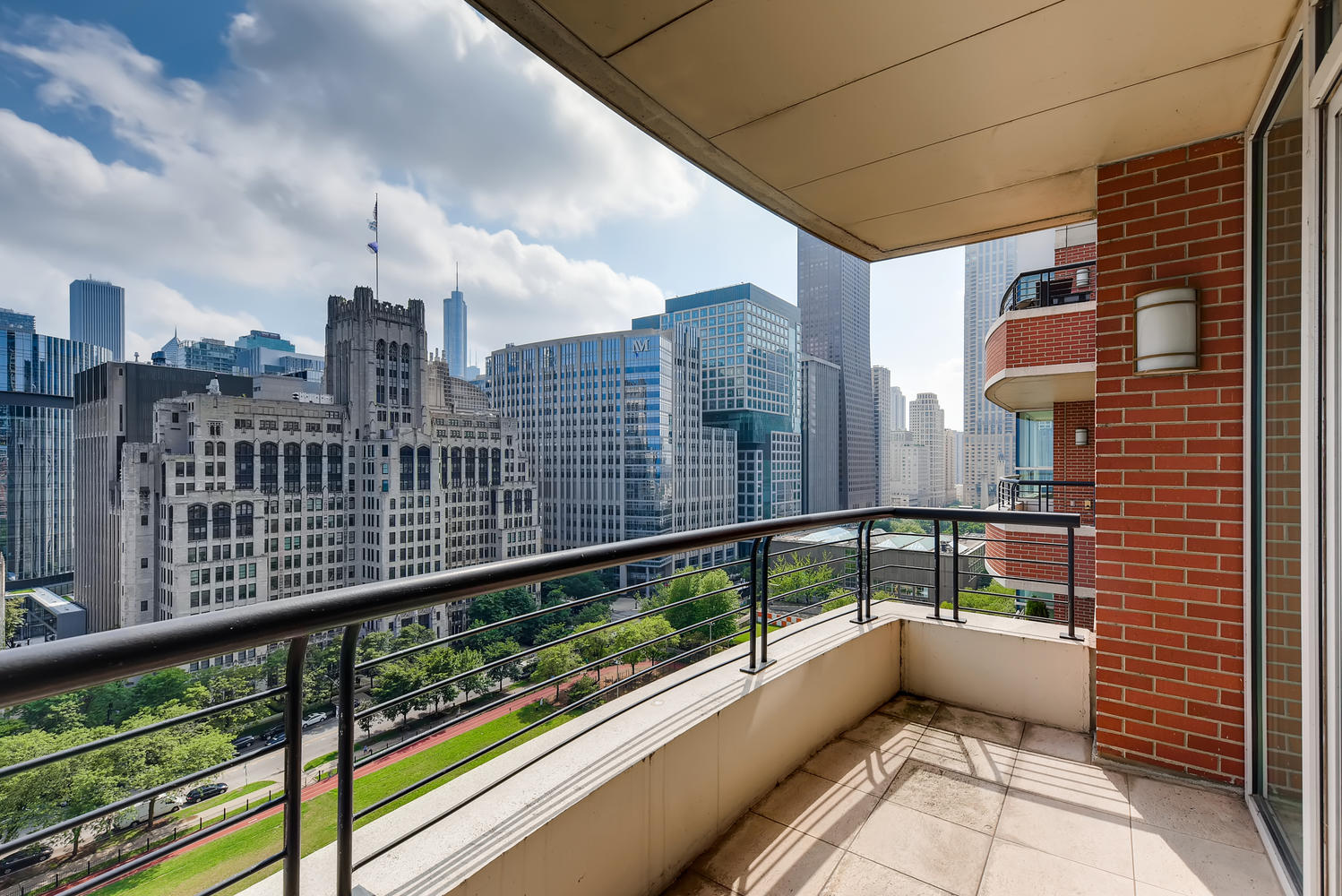 270 East Pearson Street, Unit 1402 Chicago, IL 60611 - Photo 5 of 34 a view of balcony with city view