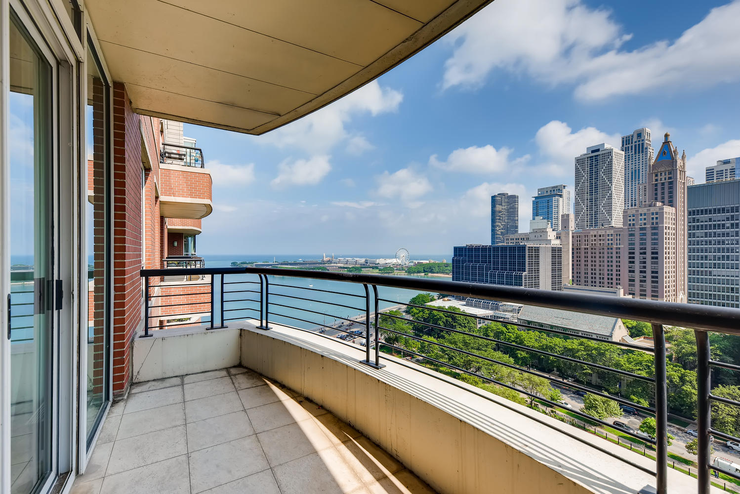 270 East Pearson Street, Unit 1402 Chicago, IL 60611 - Photo 6 of 34 a view of a balcony with city view