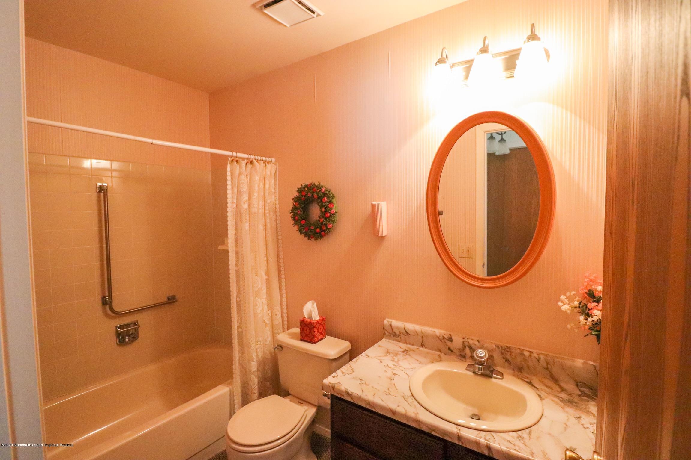 20C Alpine Road, Unit C Whiting, NJ 08759 - Photo 12 of 18 C4BD4F57-2F69-421B-B32E-F465F4FCCD8F