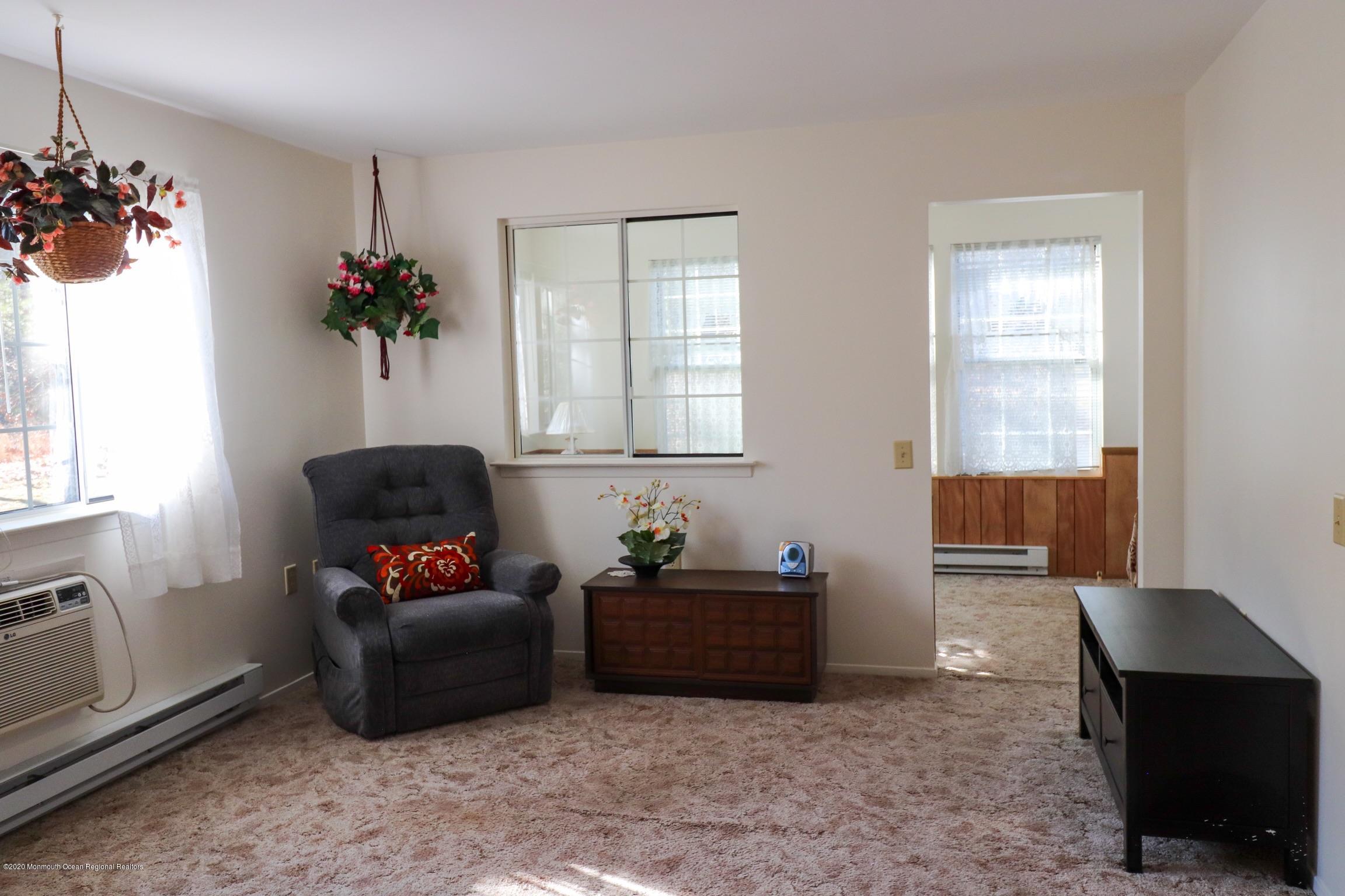 20C Alpine Road, Unit C Whiting, NJ 08759 - Photo 6 of 18 24892DF0-8722-44D5-BF49-6C8537BD6777