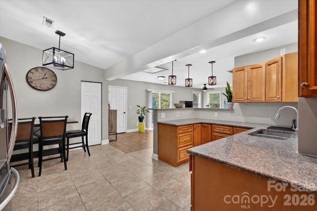 6308 Pineburr Road Charlotte, NC 28211 - Photo 12 of 36 Gallery Image 12