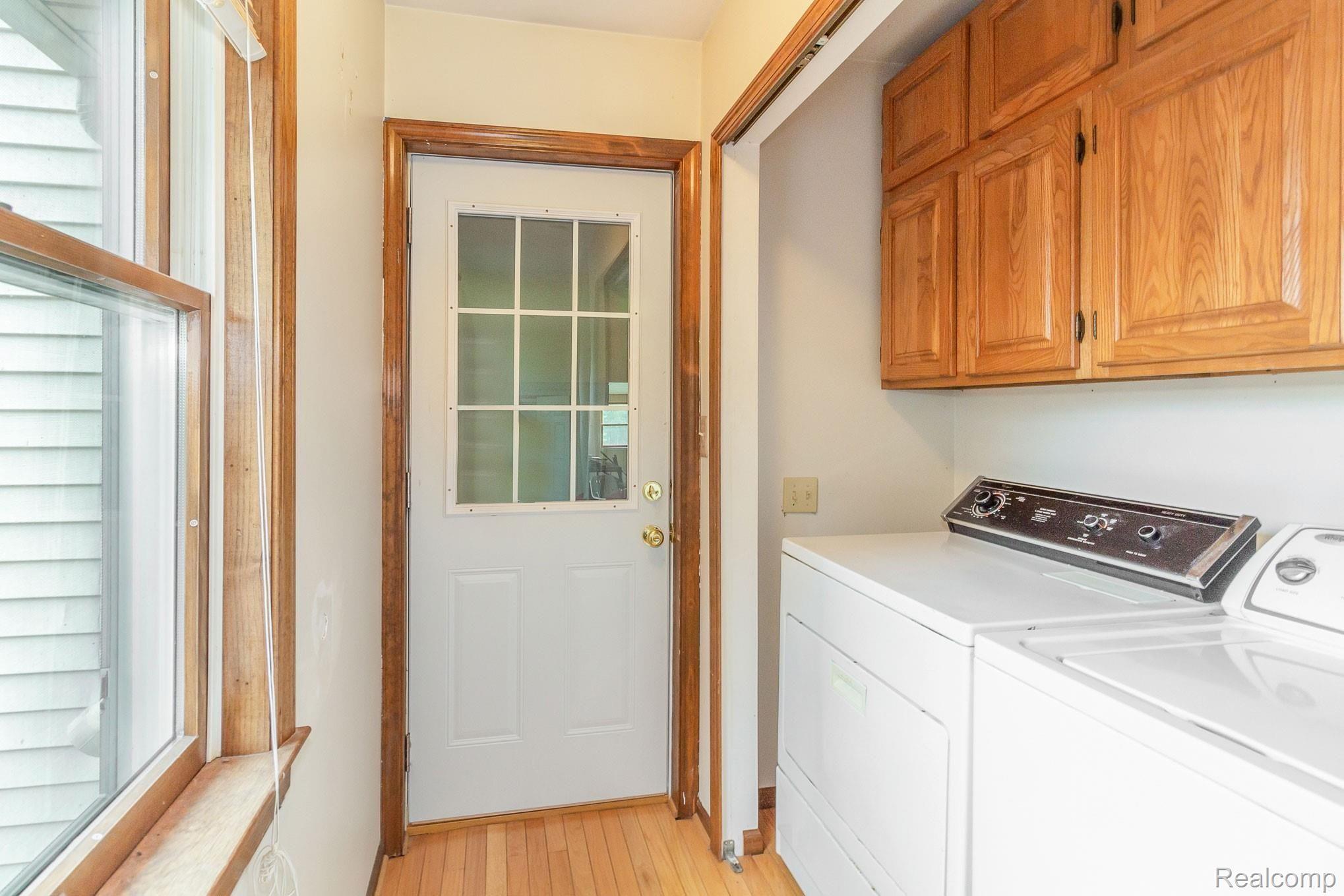3582 Pinckney Road Howell, MI 48843 - Photo 18 of 42 16.jpg