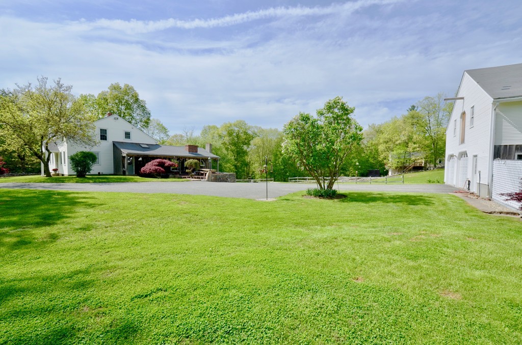 41 Rawson Road Webster, MA 01570 - Photo 5 of 30 a view of a house with a big yard