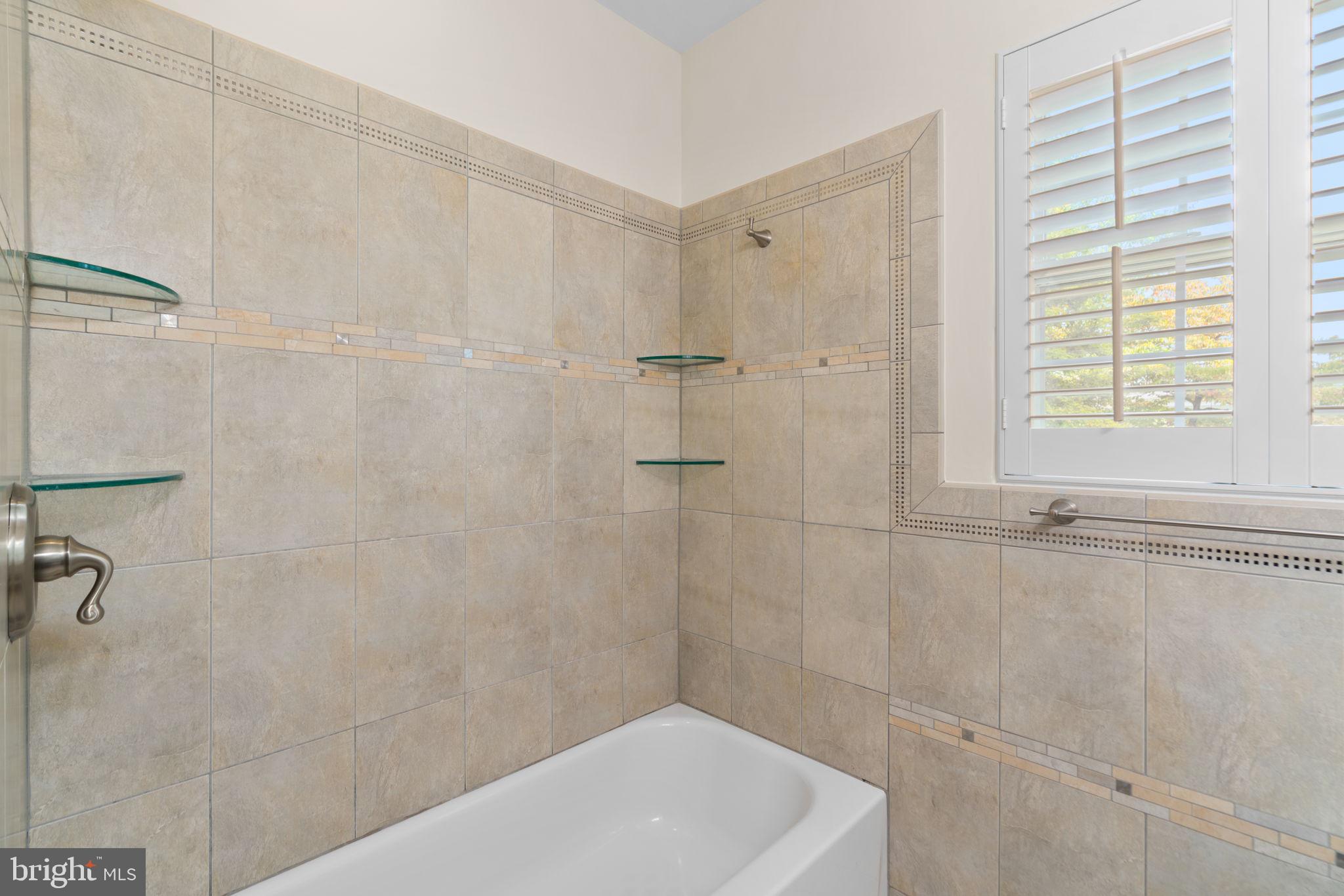 10213 Ridgemoor Drive Silver Spring, MD 20901 - Photo 22 of 43 main level bath