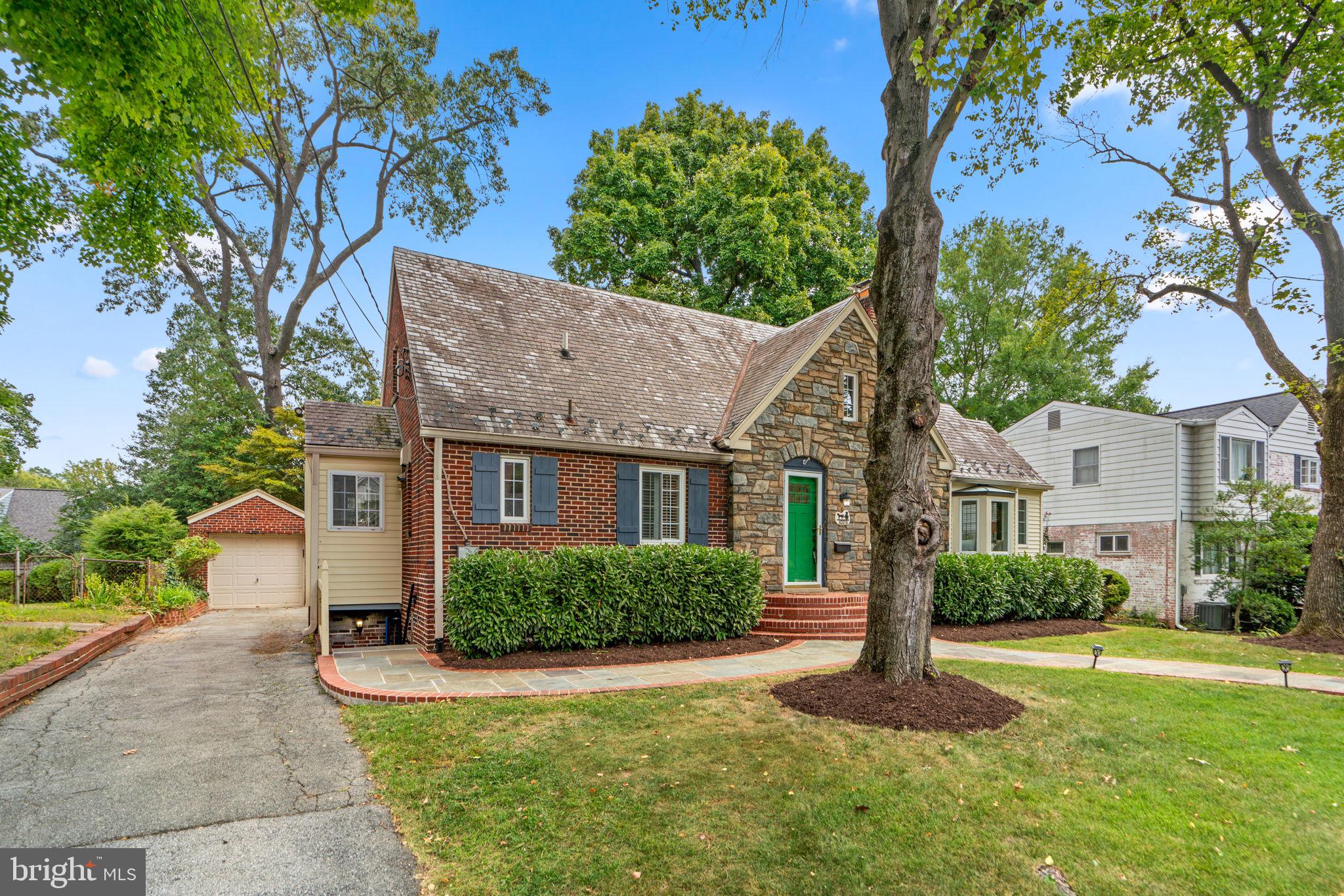10213 Ridgemoor Drive Silver Spring, MD 20901 - Photo 3 of 43