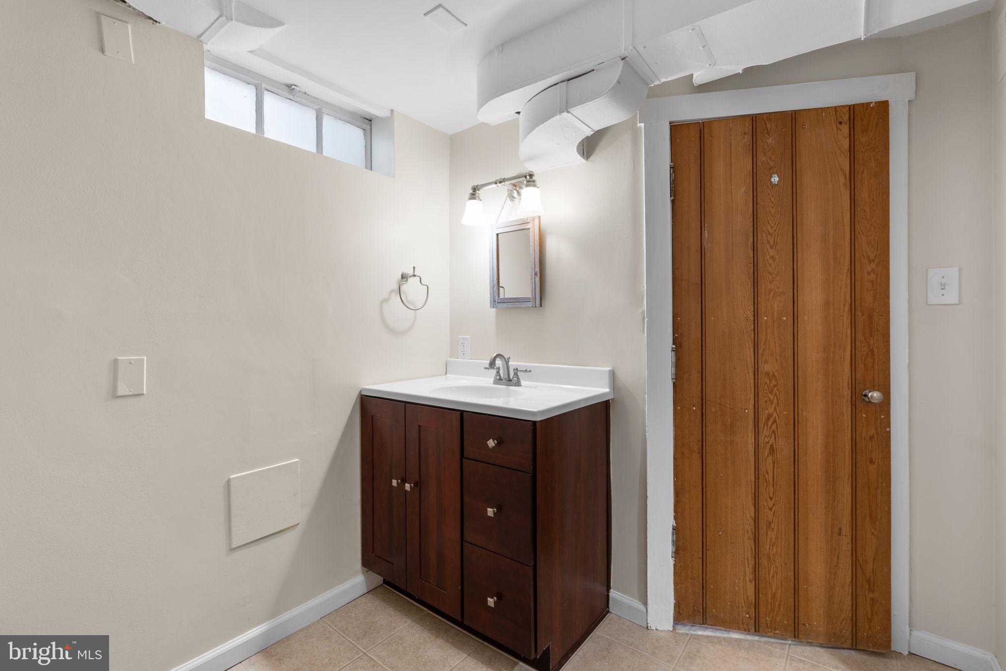 10213 Ridgemoor Drive Silver Spring, MD 20901 - Photo 33 of 43