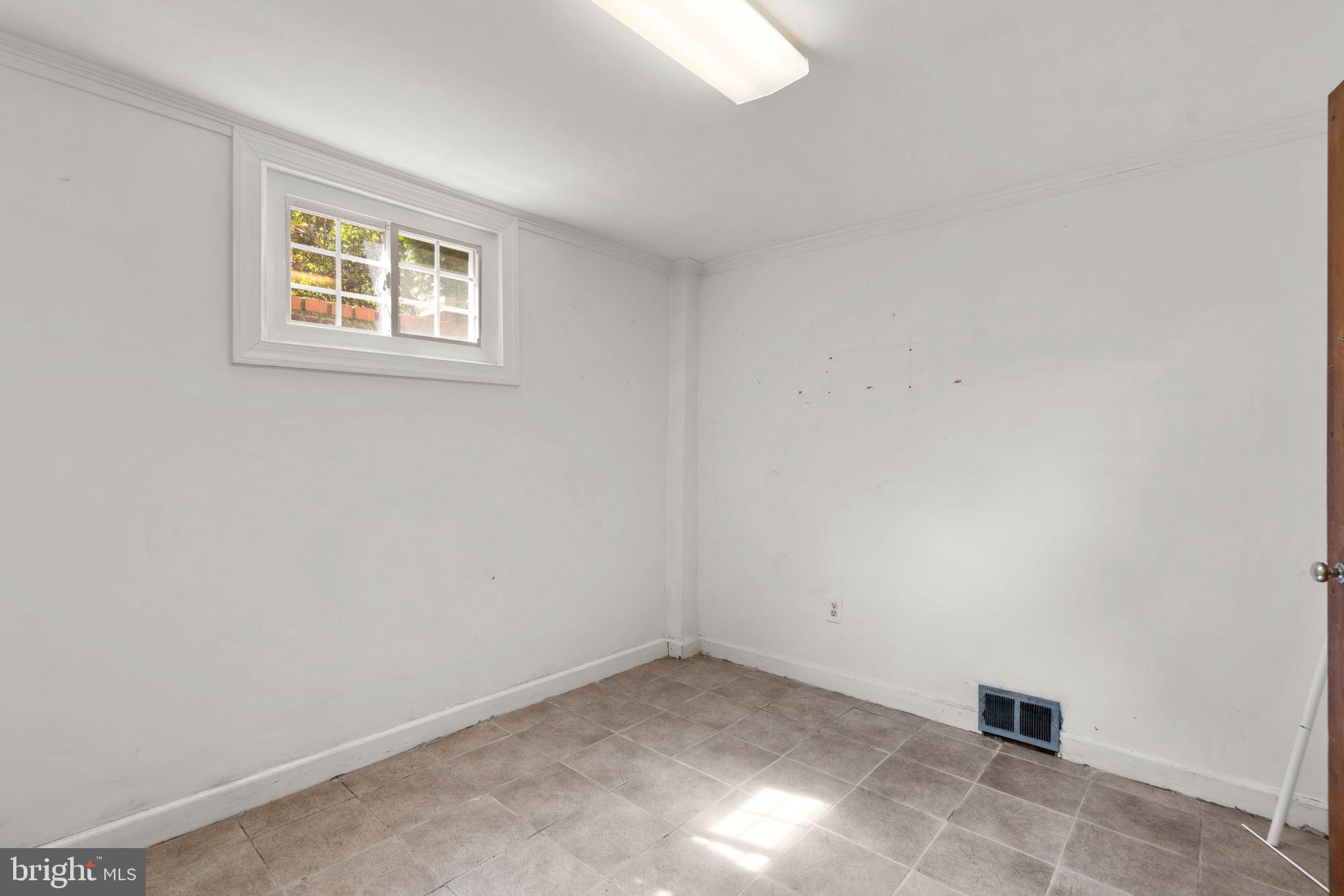 10213 Ridgemoor Drive Silver Spring, MD 20901 - Photo 35 of 43