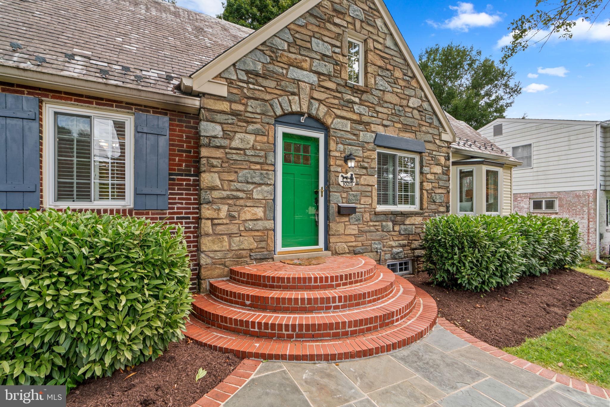 10213 Ridgemoor Drive Silver Spring, MD 20901 - Photo 4 of 43