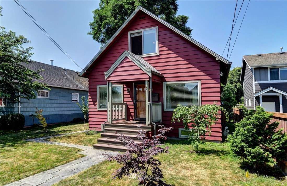 339 Wells Avenue North Renton, WA 98057 - Photo 1 of 26 Gallery Image 1