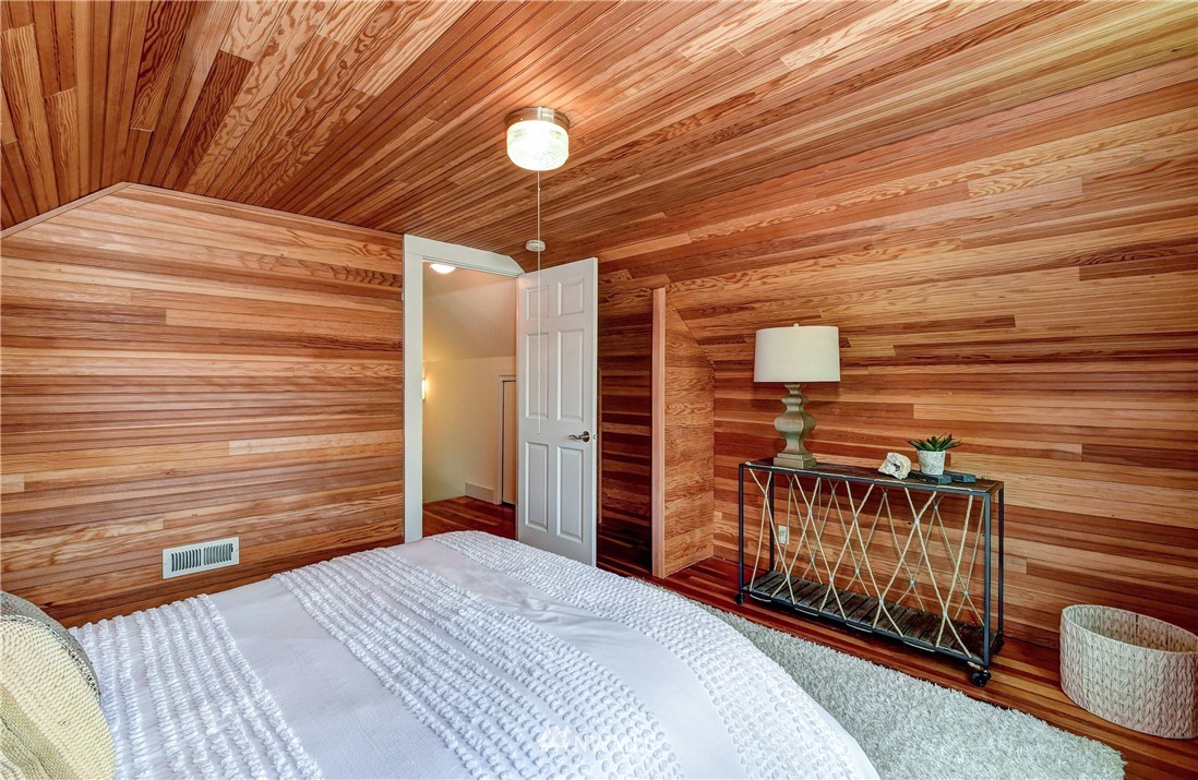 339 Wells Avenue North Renton, WA 98057 - Photo 16 of 26 Gallery Image 16
