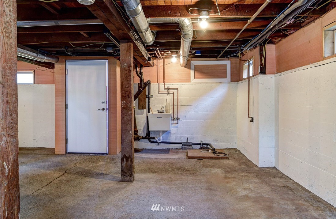 339 Wells Avenue North Renton, WA 98057 - Photo 24 of 26 Gallery Image 24